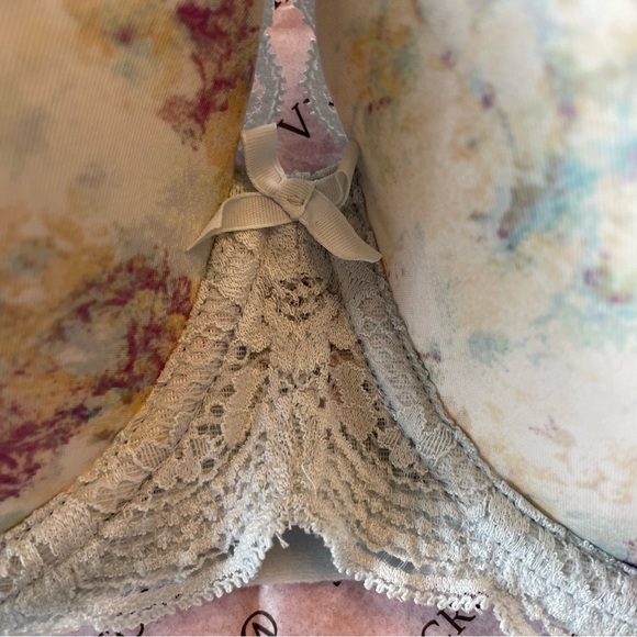 Victoria's Secret Dream Angels Lined Demi Floral Bra Light Blue Purple Size 36D - Picture 4 of 12